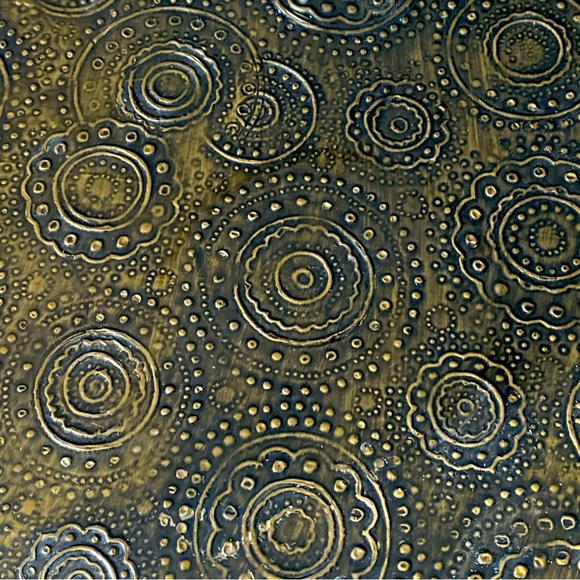 Embossed Storage Box - Picture 6 of 6